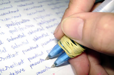 Con bạn có đang theo một lò luyện thi chuyên không, cách cô dạy có như thế này?